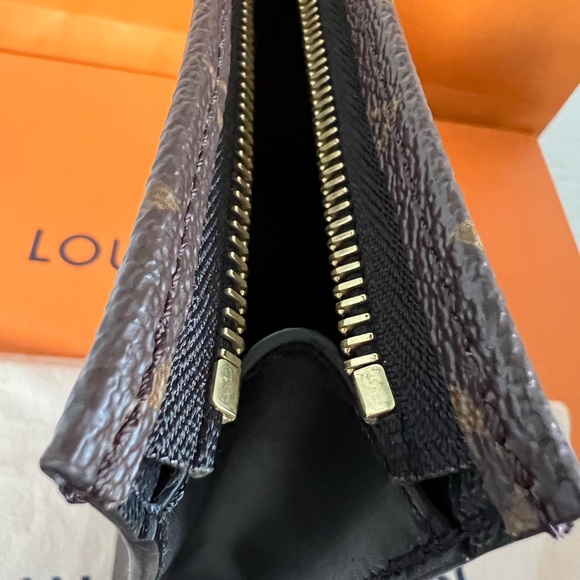 Sold! Poche toilette nm size 26 - Picture 5 of 10